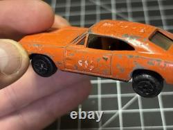 1/16 Tin General Lee Car by Ertl 1981 USA Made Very Rare HEAVY USE BEAT UP