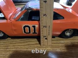 1/16 Tin General Lee Car by Ertl 1981 USA Made Warner Bros Inc. Very Rare