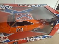 1/18- American Muscle/ERTL- DUKES OF HAZZARD 69 Dodge CHARGER BLACK INTERIOR