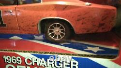 1/18 AmericanMuscle Dukes of Hazzard General Lee Dodge Charger Dirty Edition