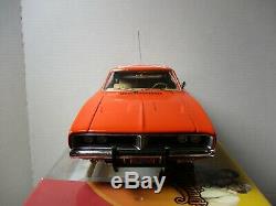 1/18 Autoworld 1969 Dodge Charger Dukes Of Hazzard