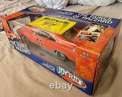 1/18 Dukes of Hazzard General Lee-George Barris Signed-PSA-Diecast Model NIB