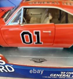 1/18 Dukes of Hazzard General Lee-George Barris Signed-PSA-Diecast Model NIB
