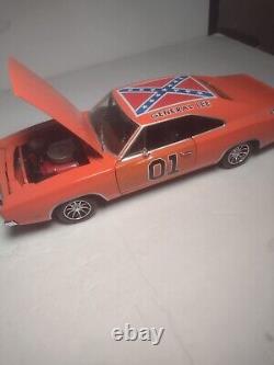 1/18 SCALE 1981 ERTL Dukes of Hazzard GENERAL LEE 1969 DODGE CHARGER