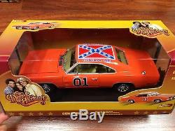 118 1969 Dodge Charger Flag General Lee Dukes of Hazzard Johnny Lightning