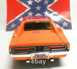 118 Custom Dukes of Hazzard General Lee Diecast 1969 Dodge Charger Hood Opens