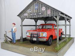 118 Custom General Lee Pickup Truck Dukes of Hazzard Diorama with LEDs Display