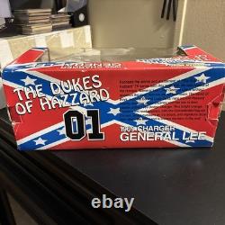 118 Diecast Dukes Of Hazzard General Lee 1969 Charger AUTO by Bo and Cletus