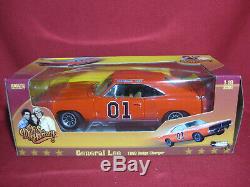 118 Dukes of Hazzard General Lee 1969 Dodge Charger Diecast Auto World Model