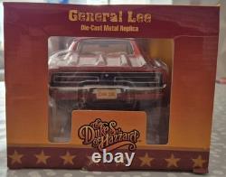 118 Dukes of Hazzard General Lee Silver Screen Machine 118 AMM964 Auto World