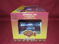 118 ERTL AUTHENTICS Dukes of Hazzard General Lee Dodge Charger American Muscle