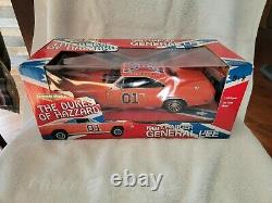 118 Ertl The Dukes Of Hazzard 1969 Dodge Charger General Lee