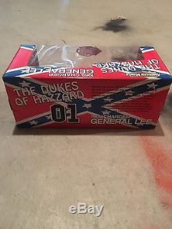 118 General Lee Dukes Of Hazzard Diecast With 164 Car