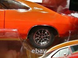 118 General Lee ERTL American Muscle Authentics Dukes of Hazzard'69 Charger