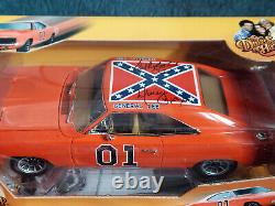 118 Scale Diecast Dukes of Hazzard General Lee signed by Daisy Duke NIB