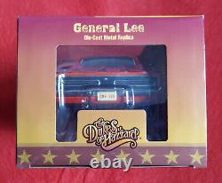 118 Scale Diecast Dukes of Hazzard General Lee signed by Daisy Duke NIB