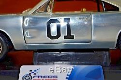 118 The Dukes of Hazzard GENERAL LEE 1969 Dodge Charger Chrome Diecas Model
