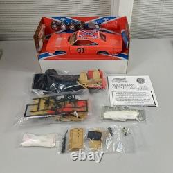 1969 Charger General Lee Dukes of Hazzard BodyShop Model Kit 118 Scale Diecast