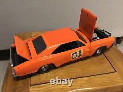 1969 DODGE CHARGER (Dukes Of Hazzard. General Lee). ETRL 116 Scale. Metal