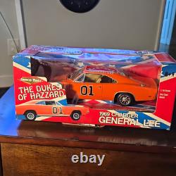 1969 Dodge Charger General Lee Diecast Model Car From The Dukes of Hazzard 118
