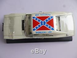 1969 Dodge Charger General Lee Dukes of Hazzard White Chase car 118 johnny