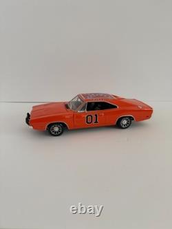 1969 Dodge Charger The Dukes of Hazzard GENERAL LEE 118 Ertl American Muscle