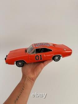 1969 Dodge Charger The Dukes of Hazzard GENERAL LEE 118 Ertl American Muscle