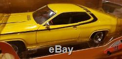 1971 Plymouth Satellite Dukes of Hazzard Daisy Duke car 118 Auto World 105