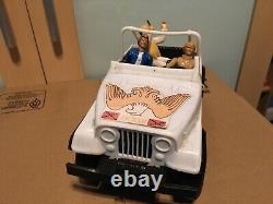 1980 Vintage Plastic Dukes of Hazzard Daisys Jeep with Bo & Luke Duke Mego lot