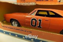 1981 DUKES OF HAZZARD General Lee 1/25 Scale CAR Still IN BOX + Orig ERTL POSTER