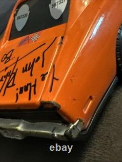 1981 ERTL 116 Scale 1969 Dukes of Hazzard General Lee Dodge Charger Signed COA