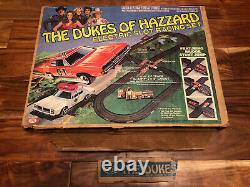 1981 Ideal The Dukes of Hazard Electric Slot Car Racing setVintage