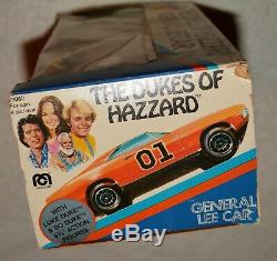 1981 Mego The Dukes of Hazzard General Lee with figures giftset MIB unused