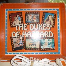 1981 THE DUKES OF HAZZARD RECORD PLAYER. Rare Vanity Fair