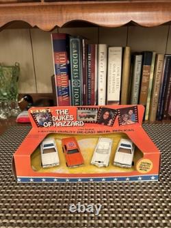 1981 The Dukes Of Hazzard 1/64 Scale Die-cast Metal Replicas No. 1570 ERTL Read