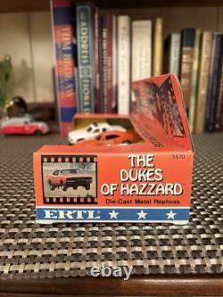 1981 The Dukes Of Hazzard 1/64 Scale Die-cast Metal Replicas No. 1570 ERTL Read