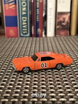 1981 The Dukes Of Hazzard 1/64 Scale Die-cast Metal Replicas No. 1570 ERTL Read