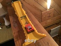 1981 Warner Co Dukes of Hazard Jumping Race Set WithFriction General Lee Car Rare