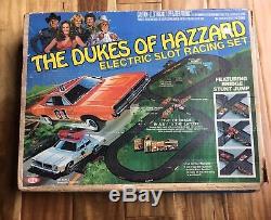 1981 ideal The Dukes of Hazzard Electric Slot Car Racing Set Vintage