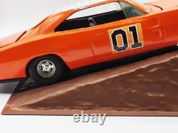 1982 Steel Diecast Ertl 116 Car Dukes Of Hazard General Lee + Ramp Great Cond