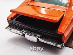 1982 Steel Diecast Ertl 116 Car Dukes Of Hazard General Lee + Ramp Great Cond