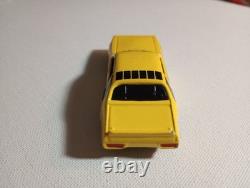 1992 Racing Champions 1972 plymouth road runner Daisy Dukes of Hazard