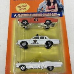 1997 ERTL The Dukes of Hazzard Die Cast 3 Vehicle Action Chase Set General Lee