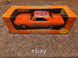 1998 Ertl Diecast The Dukes Of Hazzard General Lee 125 Scale