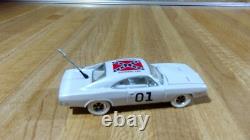 #2 Dukes Of Hazzard GeneralLee Custom WhiteLightning'69 Dodge Charger, 164, new