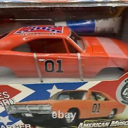 2000 American Muscle 124 The Dukes of Hazard General Lee 1969 Charger