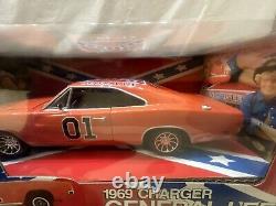 2000 Ertl 1/18 Dukes Of Hazard 1969 Dodge Charger General Lee / Black Interior