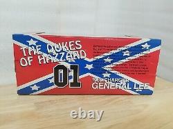 2000 The Dukes of Hazzard General Lee ERTL American Muscle Dodge Charger 118