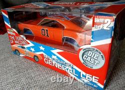 2001, American Muscle Diecast Body Shop General Lee Dukes of Hazzard, 118