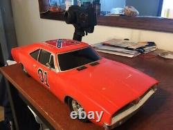 2005 DUKES OF HAZZARD GENERAL LEE 19 Dodge Charger RC Car With Remote UNTESTED